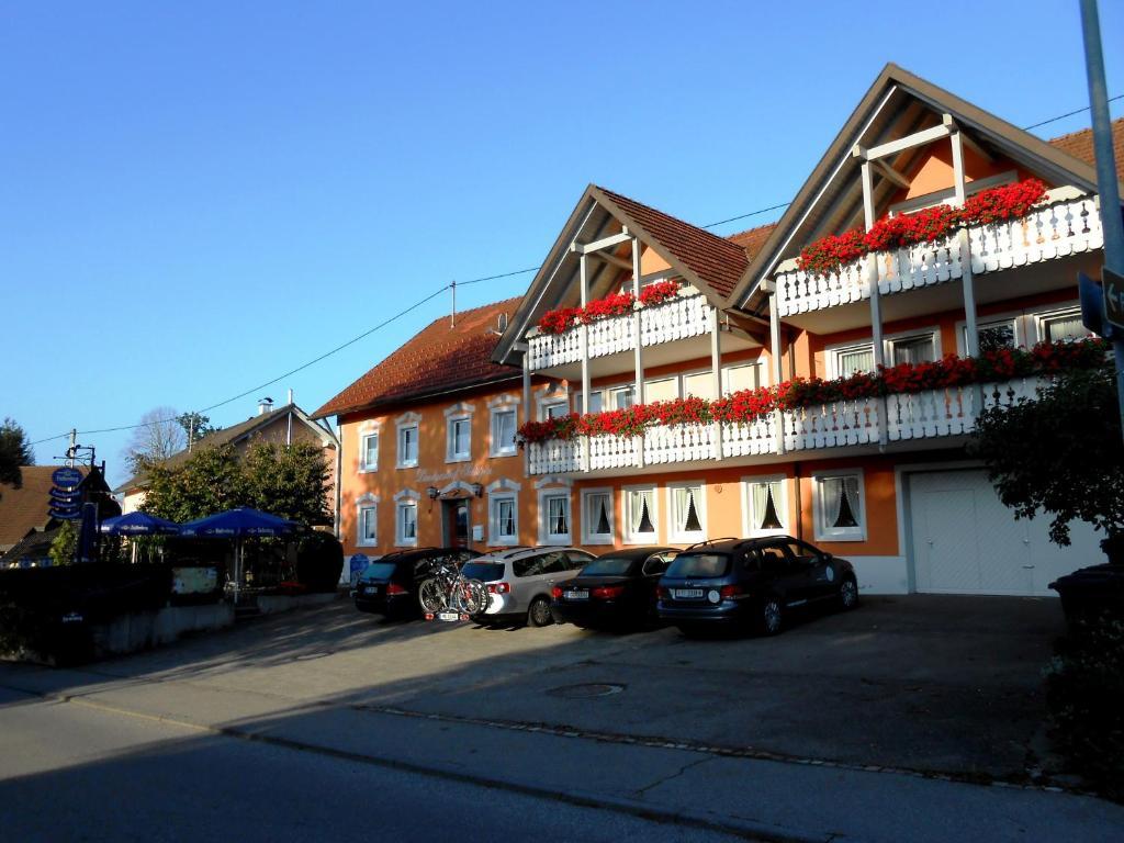 Landgasthof Schuetzen Tengen Exterior photo